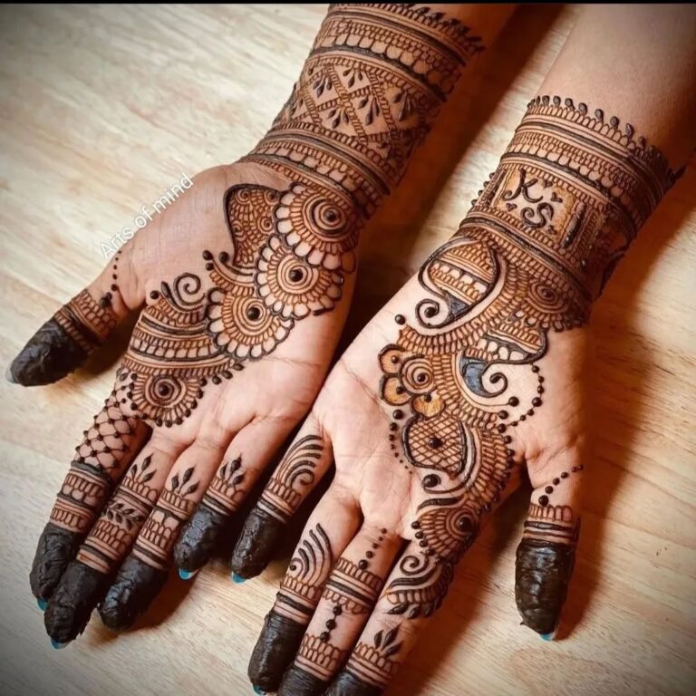 Minimalist Mehendi Designs photos