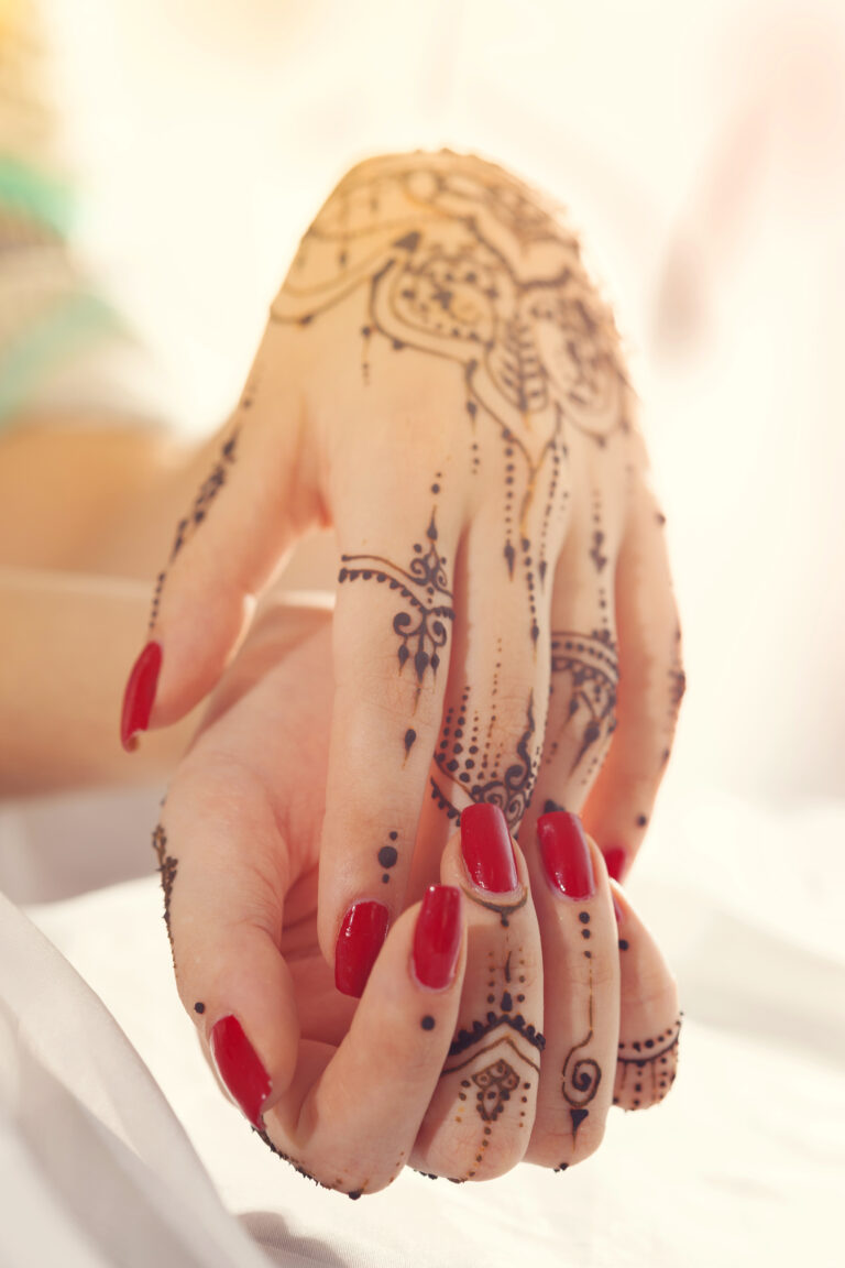 Royal Finger Mehndi Design