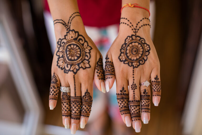 Royal Finger Mehndi Design