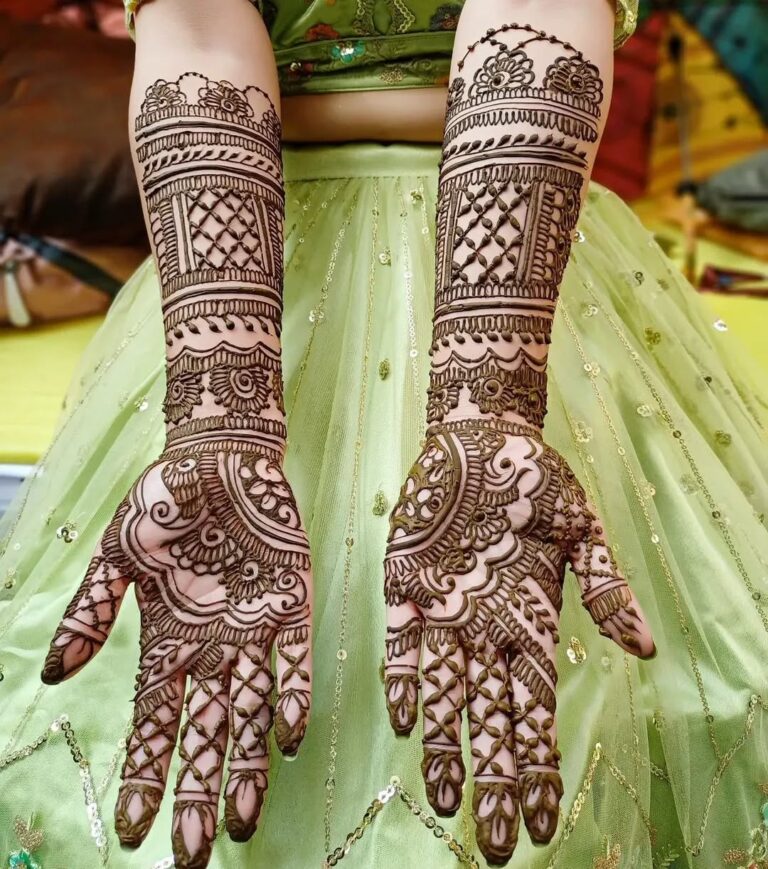 Royal Finger Mehndi Design