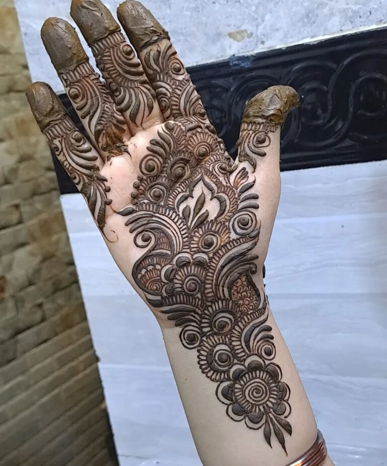 modern royal front hand mehndi design