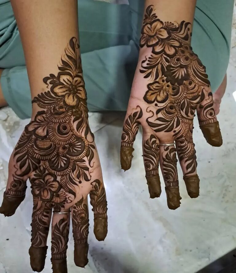 modern royal front hand mehndi design