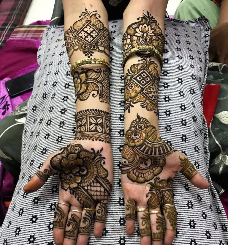 modern royal front hand mehndi design