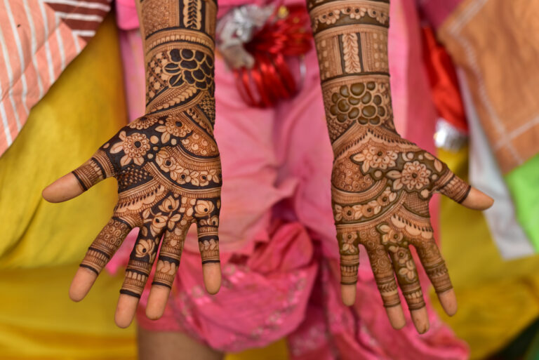 modern royal front hand mehndi design