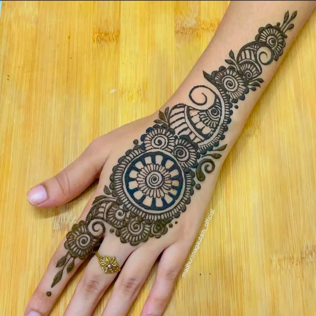 flower stylish back hand mehndi design​