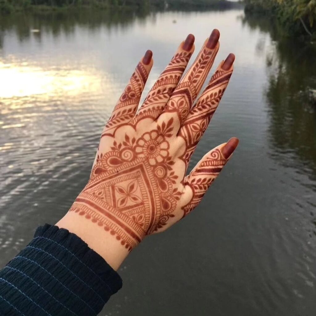 stylish back hand mehndi designs​