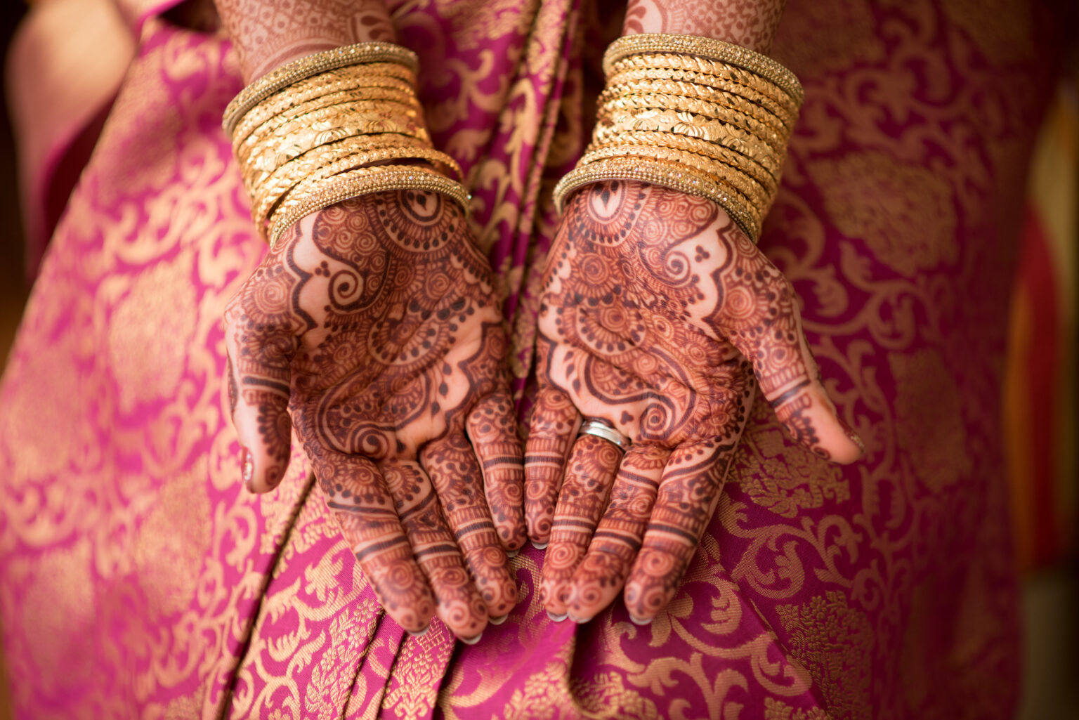 royal front hand mehndi design