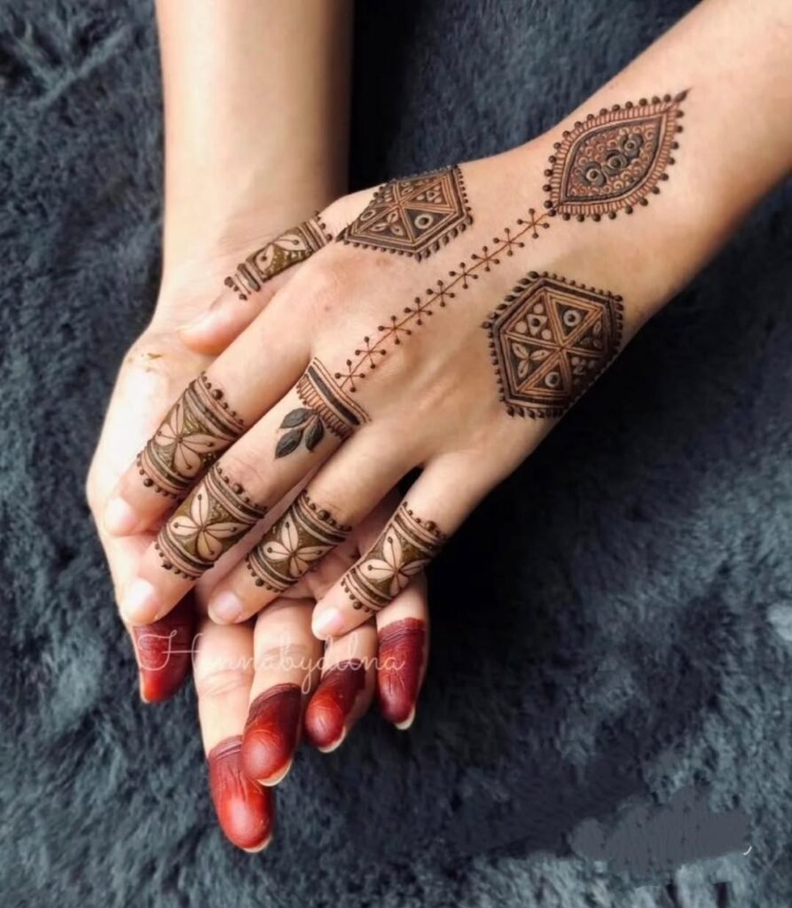 Arabic Pakistani Mehndi Designs