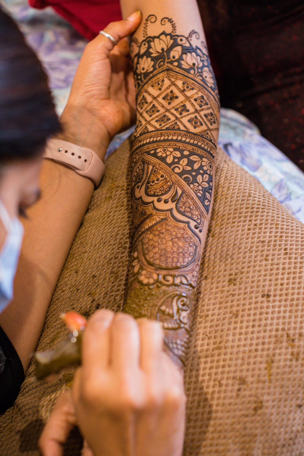 left hand mehndi design