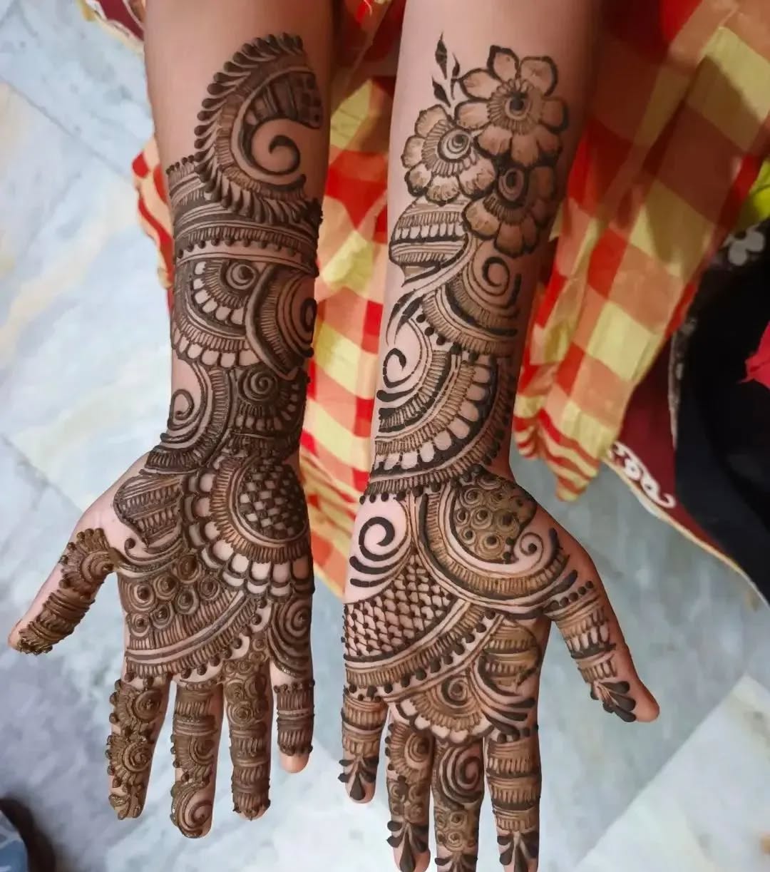 mehandi design front hand