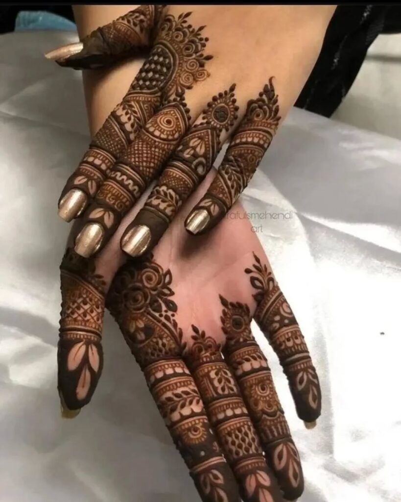 royal front hand mehndi design
