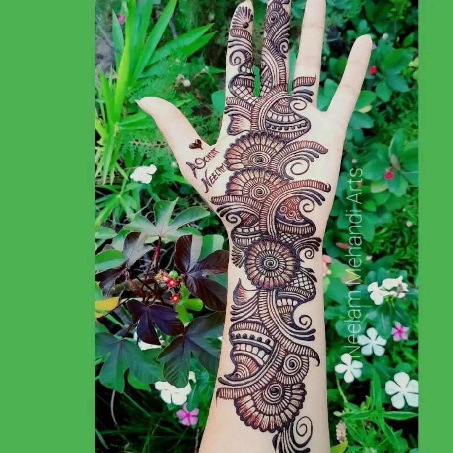 royal front hand mehndi design