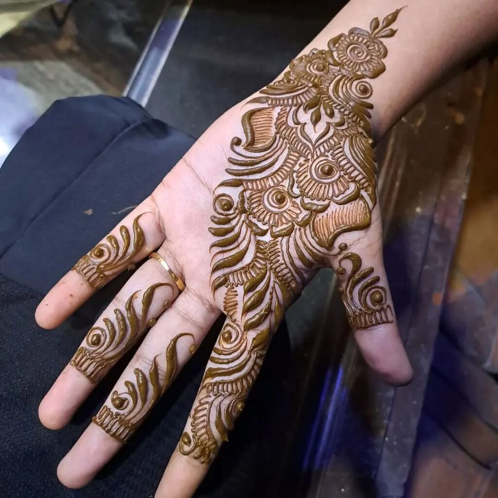 royal front hand mehndi design