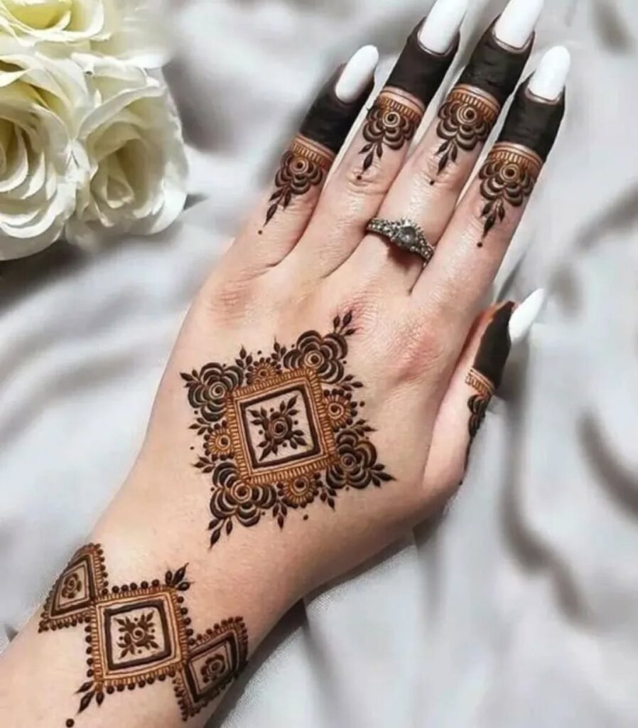 Beautiful and Simple Mehndi Designs for Your Back