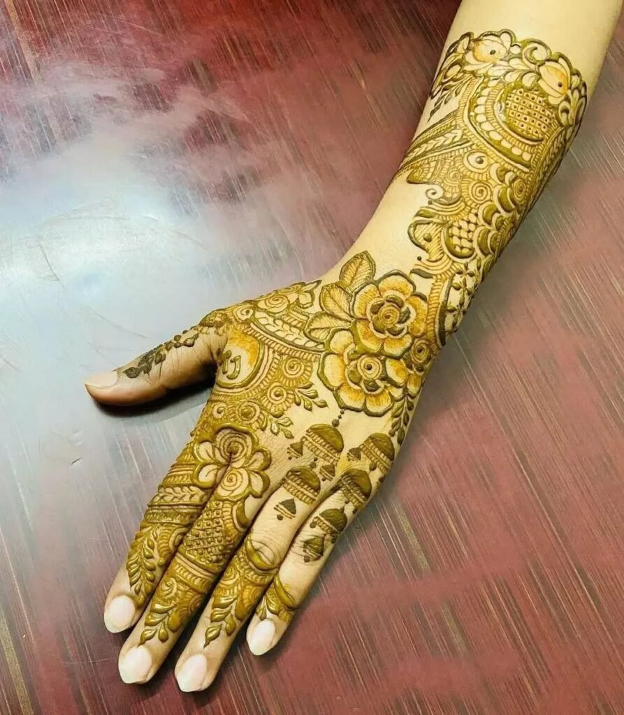 Simple Mehndi Design New Photo 2025