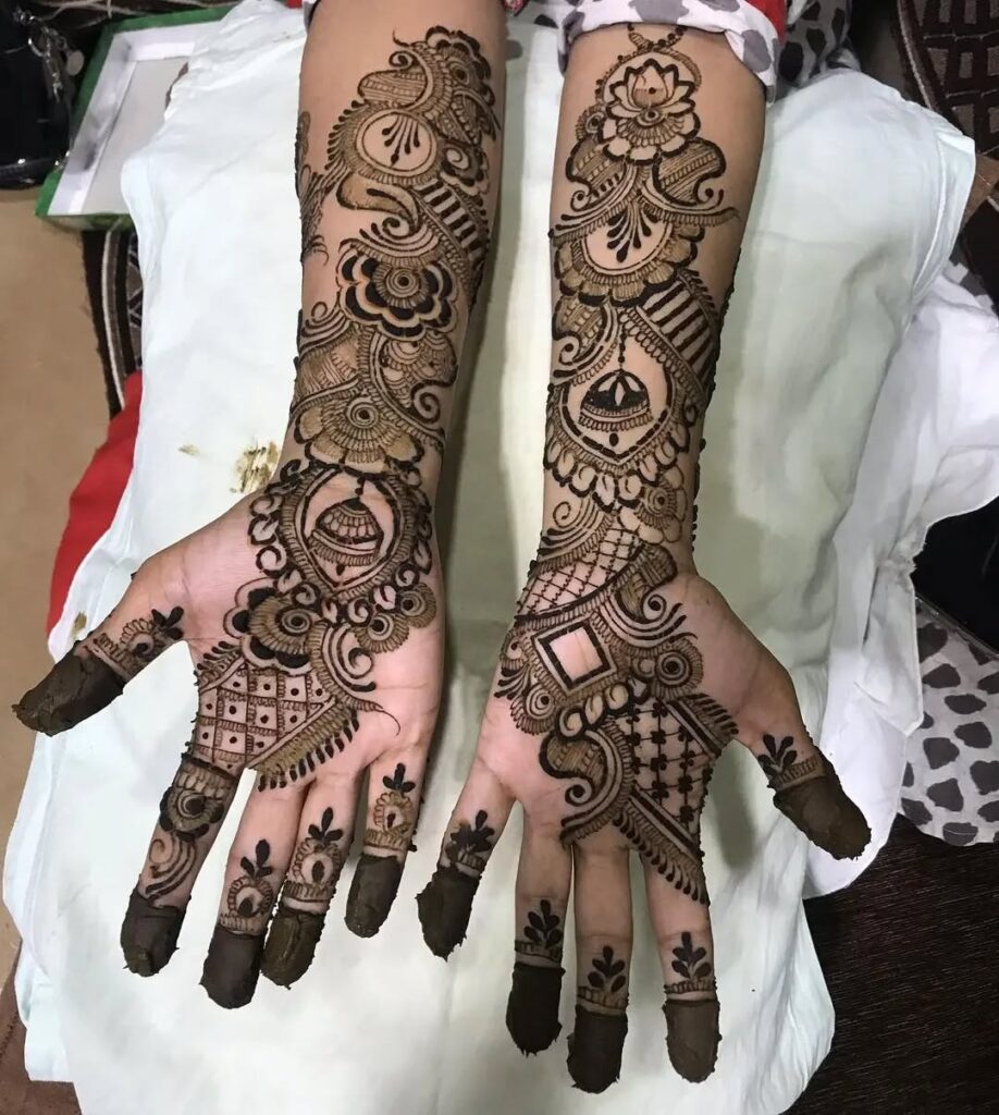 full hand mehndi design photo