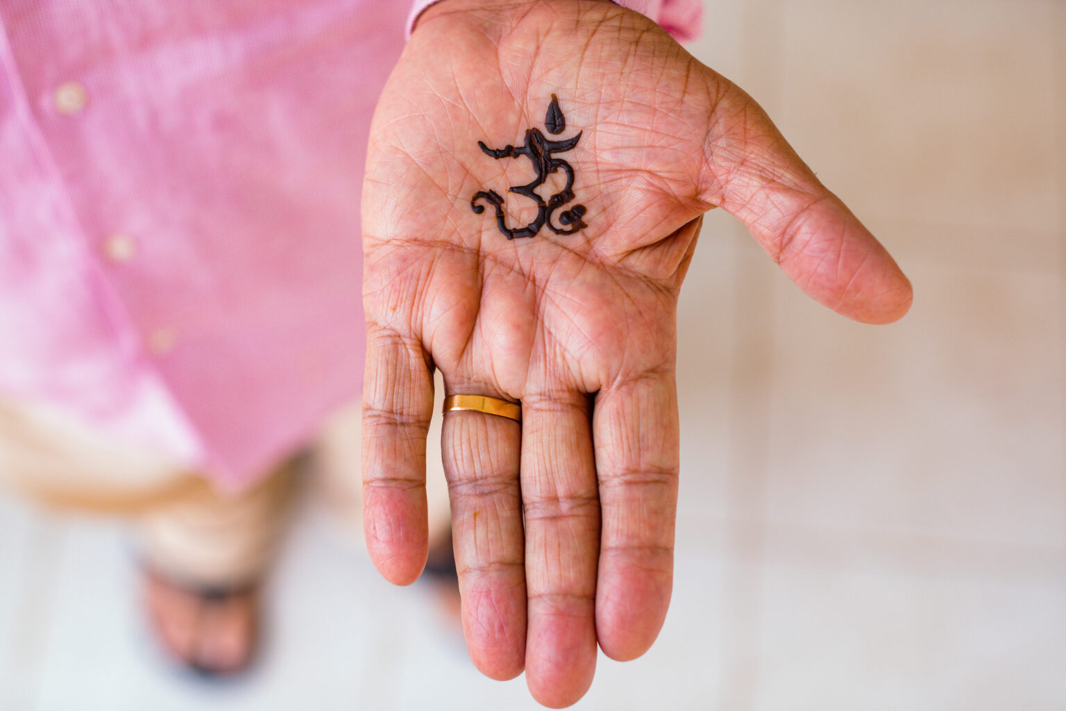 Simple Mehndi Designs for Men